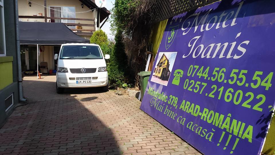 Motel Ioanis Mindruloc Bagian luar foto