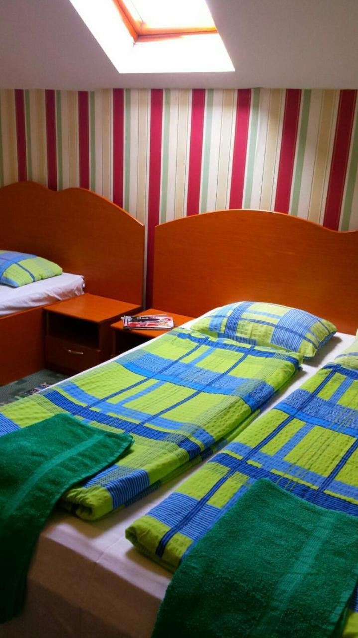 Motel Ioanis Mindruloc Bagian luar foto