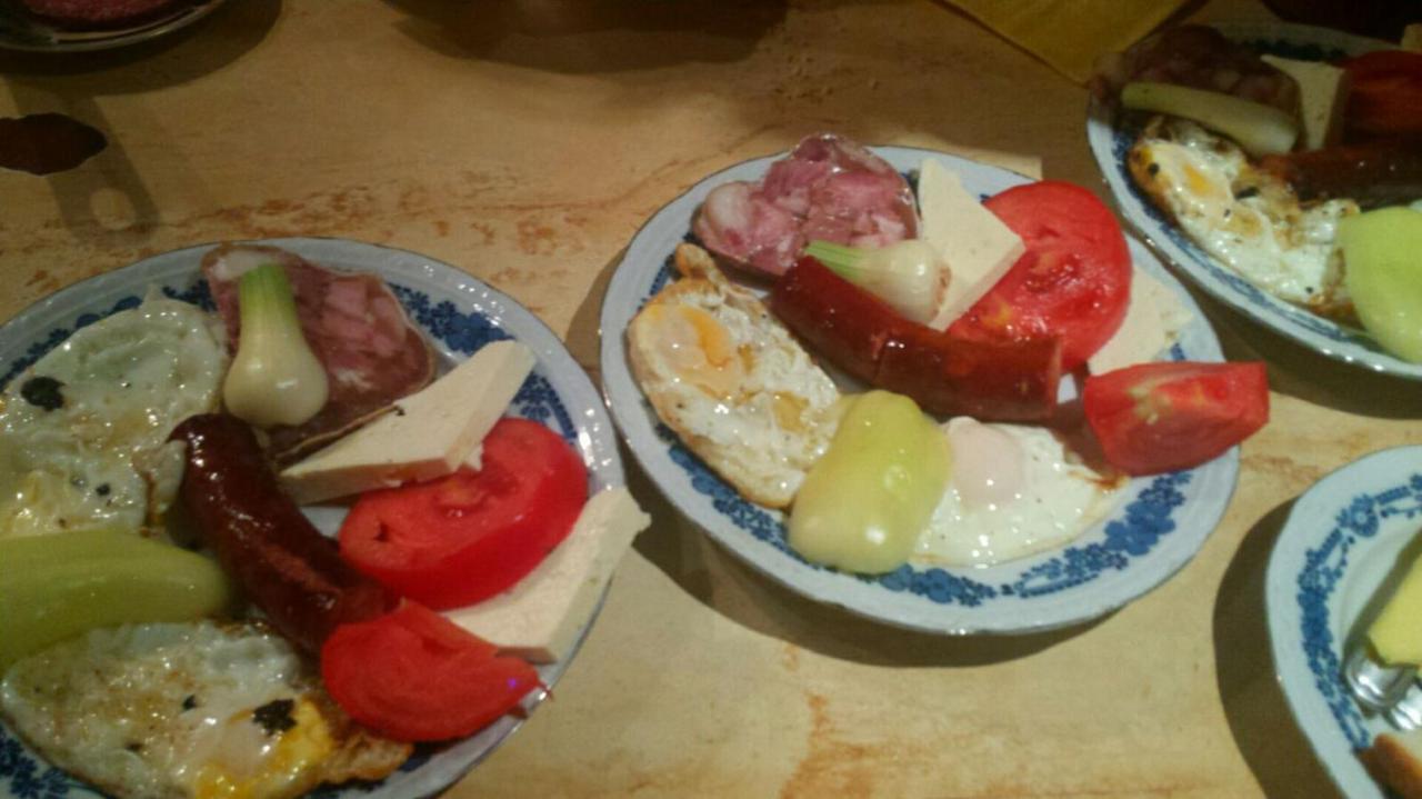 Motel Ioanis Mindruloc Bagian luar foto